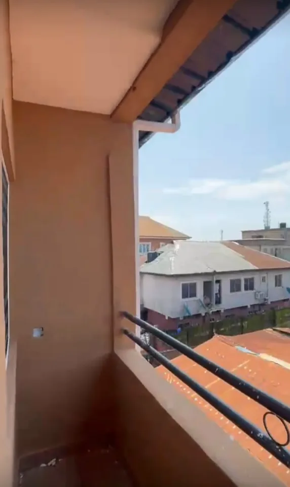 SELF-CONTAIN NEAR YABATECH